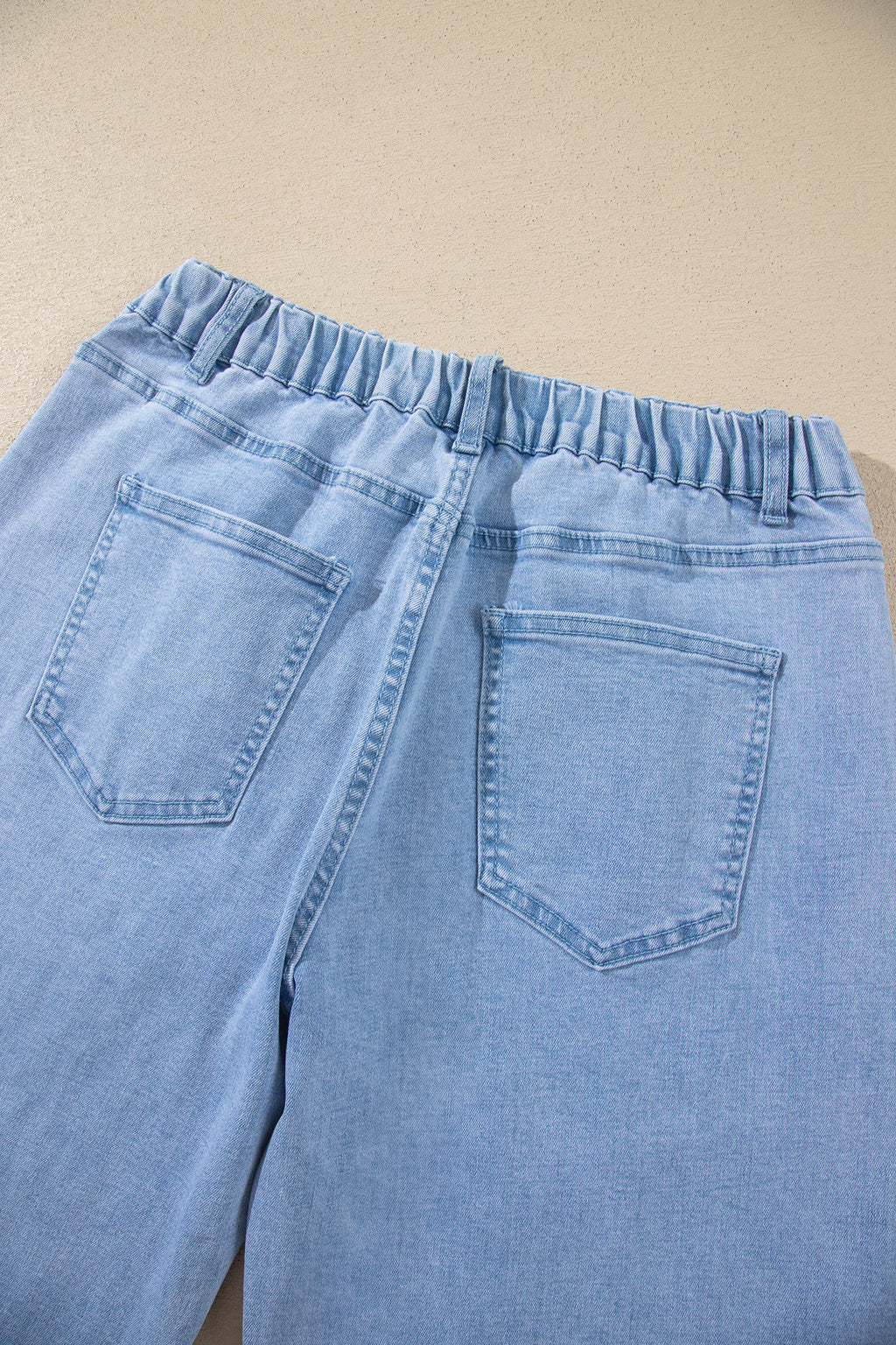 Ankle-length Barrel Jeans
